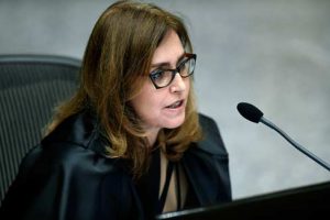 Leia mais sobre o artigo Crédito cedido fiduciariamente não é bem de capital e não se submete aos efeitos da recuperação