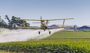 Leia mais sobre o artigo Mantida suspensão de pulverização de agrotóxicos em propriedade rural de Nova Santa Rita (RS) (18/02/2022)