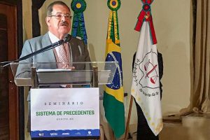 Leia mais sobre o artigo Em seminário sobre precedentes, presidente do STJ diz que o desenvolvimento nacional depende da segurança jurídica