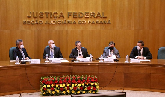 Você está visualizando atualmente Emagis debate saúde para além de medicamentos, retomando a realização de eventos presenciais (04/04/2022)