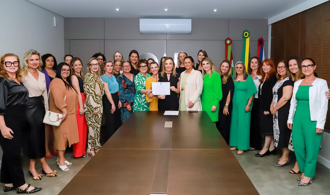 Você está visualizando atualmente Seccionais de SC e PR da OAB são convidadas para inauguração da Ouvidoria da Mulher do TRF4 (25/09/2023)