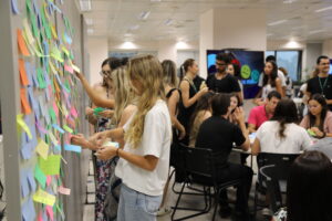 Leia mais sobre o artigo Encontro reuniu estagiários da Justiça Federal de Curitiba para compartilhar experiências (01/02/2024)