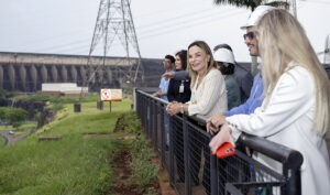 Leia mais sobre o artigo Ouvidora da Mulher do TRF4 realiza visita à Itaipu Binacional (09/10/2024)