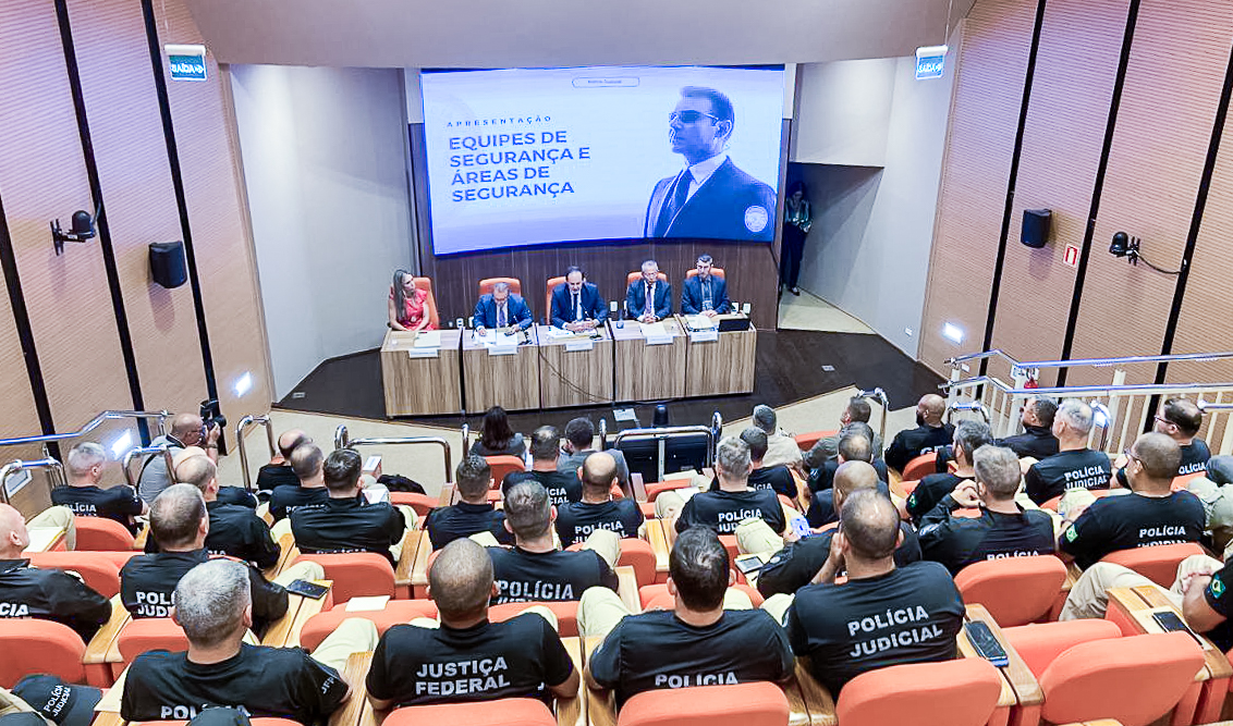 No momento, você está visualizando Agentes da Polícia Judicial iniciam curso para proteção de autoridades (10/03/2025)