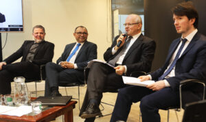 Leia mais sobre o artigo Roda de conversa debate os riscos e oportunidades do uso da Inteligência Artificial (28/05/2025)