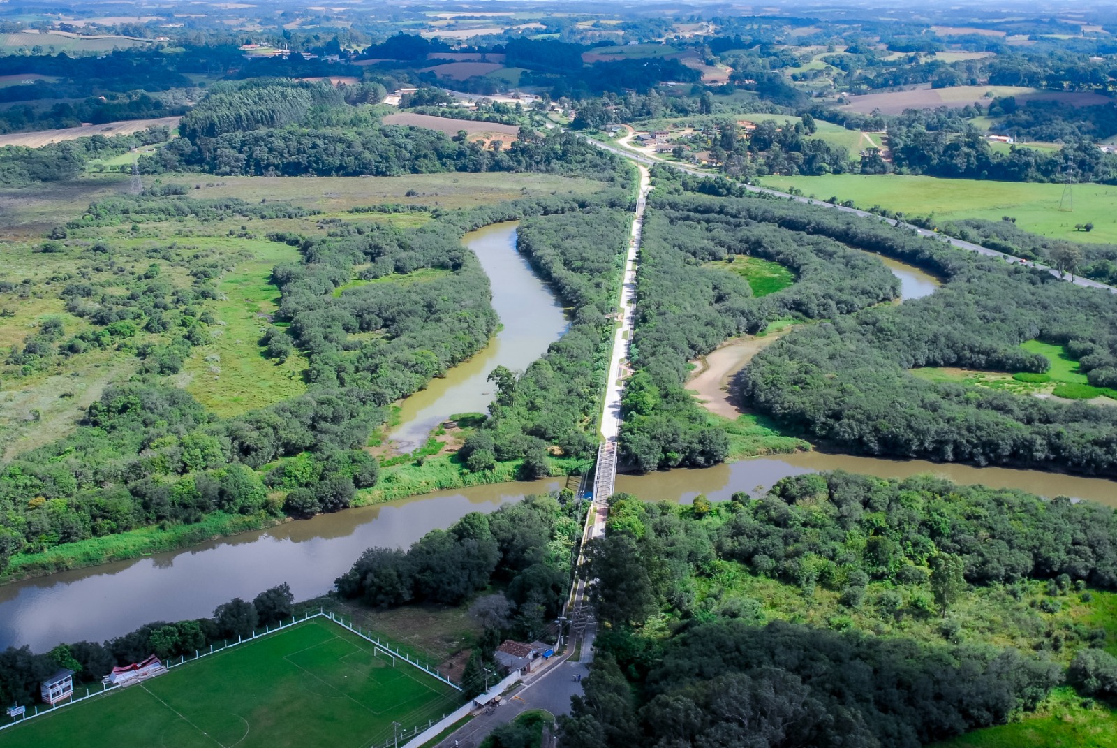 No momento, você está visualizando Caso Petrobras: Justiça aprova mais R$ 31 milhões em projetos ambientais para Araucária (23/05/2025)