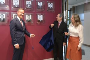 Leia mais sobre o artigo SJPR inaugura retratos de diretores do biênio 2021-2023 na galeria de fotos (16/05/2025)