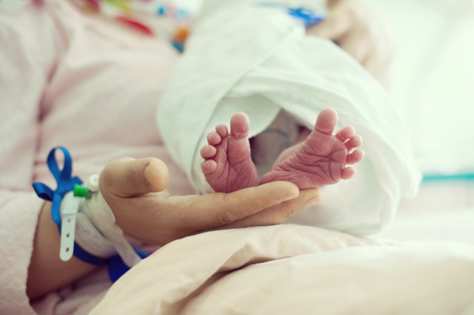 No momento, você está visualizando Segurada consegue prorrogação do salário-maternidade em virtude de internação do bebê após parto prematuro (29/05/2025)