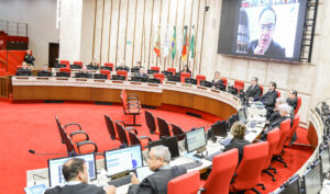 Leia mais sobre o artigo TRF4 forma primeira lista tríplice apenas com candidatas mulheres  (02/06/2025)