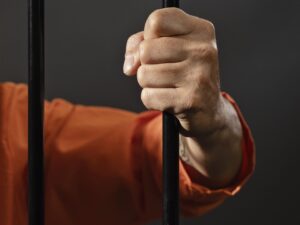 Leia mais sobre o artigo Réu é condenado a 44 anos de prisão por morte de agente penitenciário após oito dias de júri na JFPR (11/06/2025)