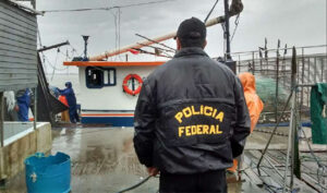 Leia mais sobre o artigo Dono de embarcação é condenado a pagar indenização por pesca ilegal (30/06/2025)