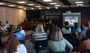 Leia mais sobre o artigo Direito Constitucional e linguagem antirracista são debatidos em palestra (12/09/2025)
