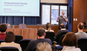 Leia mais sobre o artigo TRF4 promove palestra com médico psiquiatra sobre prevenção ao suicídio (16/09/2025)