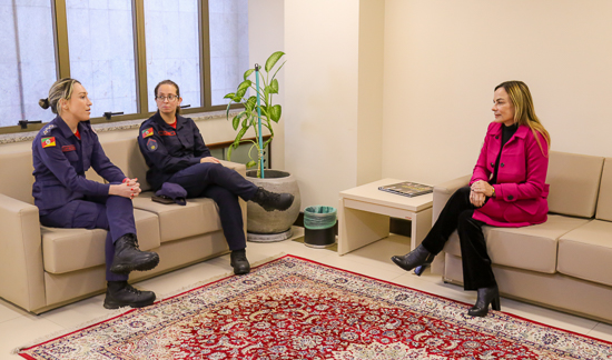 No momento, você está visualizando Desembargadora Ana Blasi recebe a chefe da Ouvidoria do Corpo de Bombeiros do RS (11/09/2025)