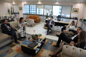 Leia mais sobre o artigo JFPR e TJPR realizam tratativas sobre comitê em prol de pessoas em situação de rua (14/10/2025)