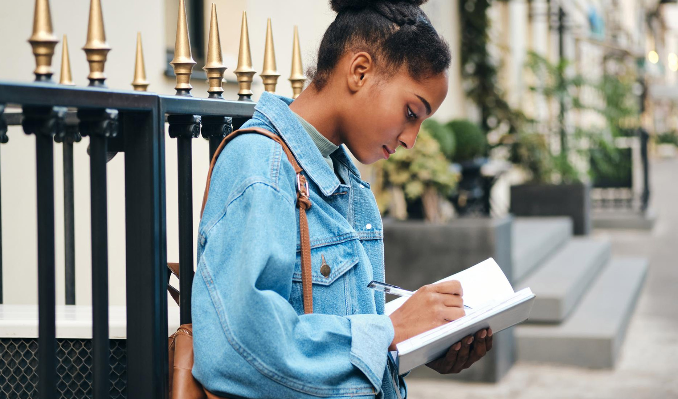 No momento, você está visualizando Justiça Federal garante matrícula na UFPel de candidata aprovada na modalidade de cotas étnicas (11/11/2025)
