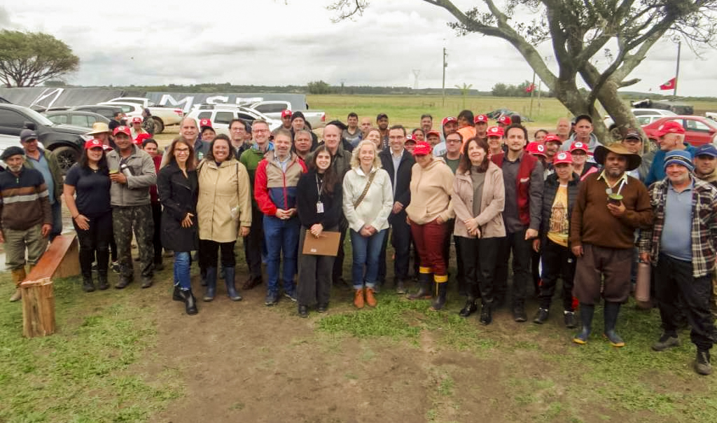 No momento, você está visualizando TRF4 e TJRS realizam visita técnica em área ocupada pelo MST em Viamão (03/11/2025)