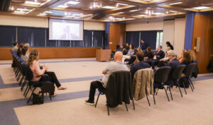 Leia mais sobre o artigo Magistrados e servidores se reúnem para traçar metas de atendimento a pessoas em situação de rua (03/11/2025)