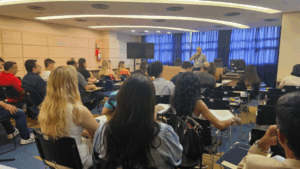 Leia mais sobre o artigo Alunos do curso de Direito visitam Justiça Federal em Rio Grande (17/11/2025)