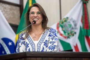 Leia mais sobre o artigo Solenidade celebra 20 anos da Subseção Judiciária de Toledo na Câmara Municipal (06/11/2025)