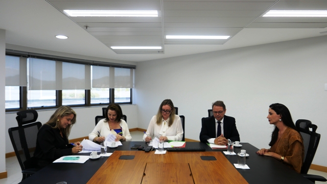 No momento, você está visualizando JFSC e MPSC assinam convênio para ações de atendimento e apoio a vítimas (15/12/2025)