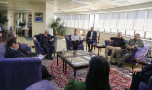 Leia mais sobre o artigo TRF4 recebe visita de dirigentes da Associação Nacional dos Agentes de Polícia do Poder Judiciário (05/12/2025)