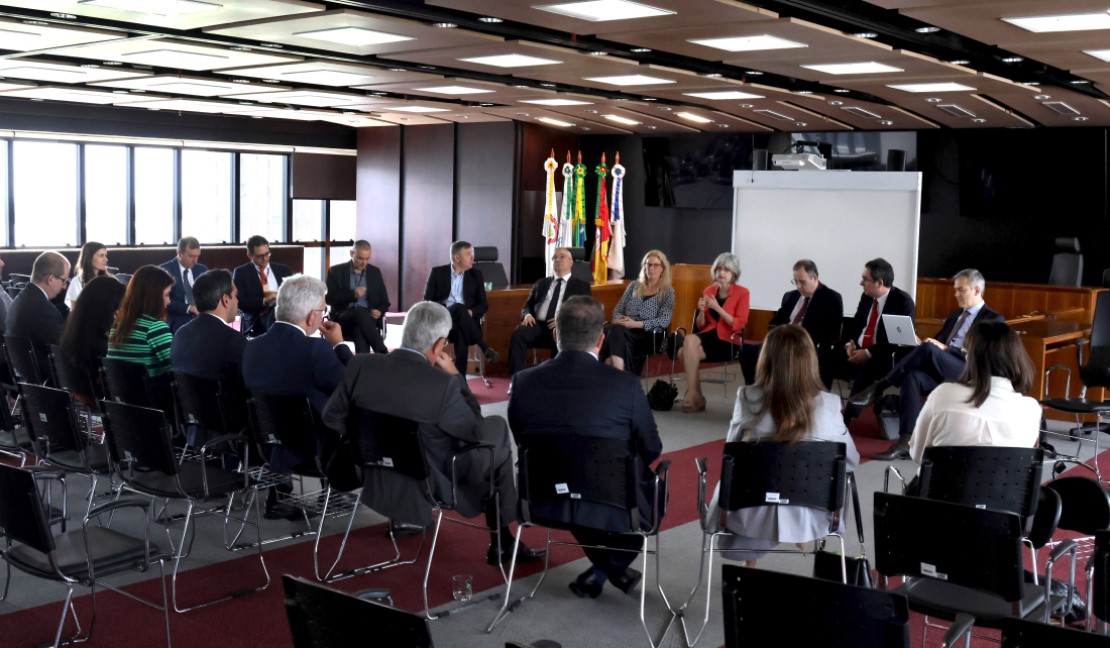 No momento, você está visualizando Direção do Foro da SJRS realiza reunião com diretores das Subseções Judiciárias (05/12/2025)