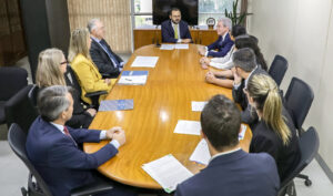 Leia mais sobre o artigo TRF4 e Sistcon articulam captação de recursos do FDD para projetos de moradia e de regularização fundiária (22/01/2026)