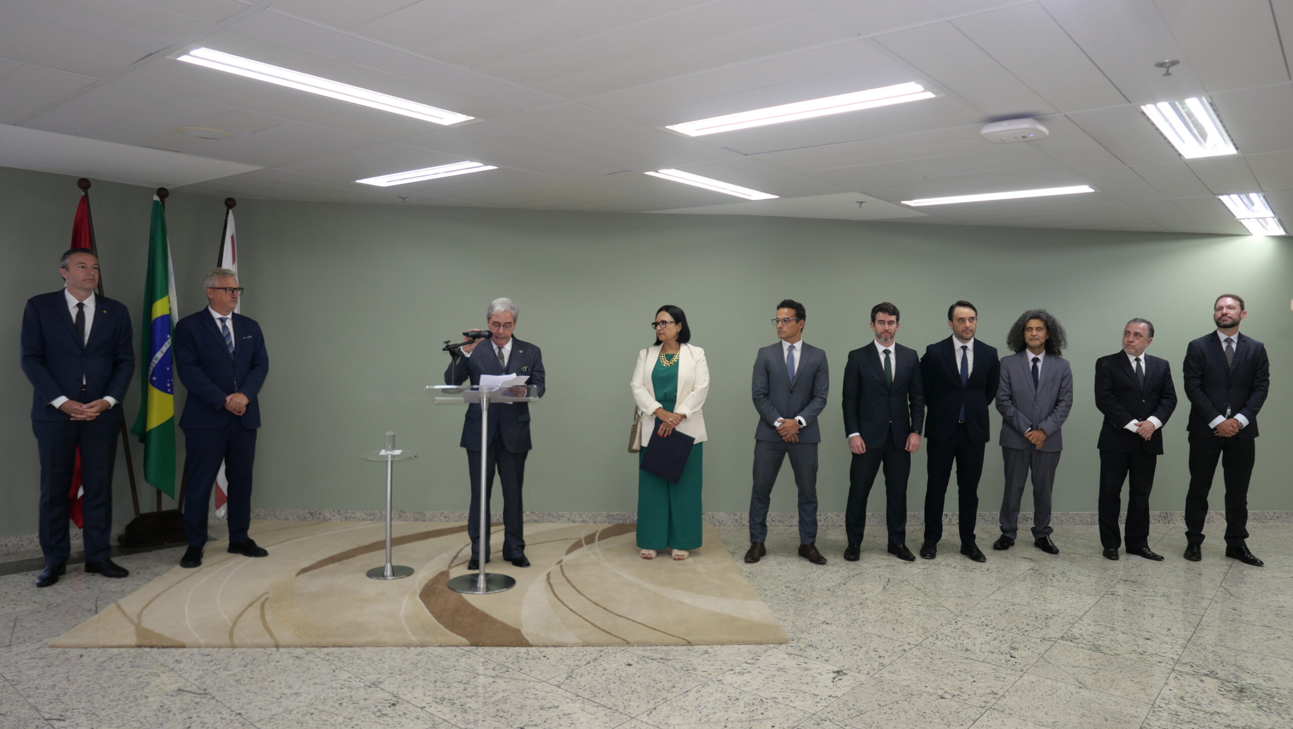 No momento, você está visualizando Solenidades marcam instalações de novas varas em Florianópolis e Joinville e de nova turma recursal (24/02/2026)