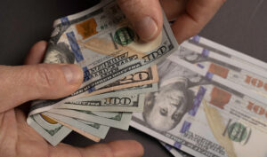 Leia mais sobre o artigo Condenada organização criminosa voltada a operação de câmbio ilegal e evasão de divisas (10/04/2026)