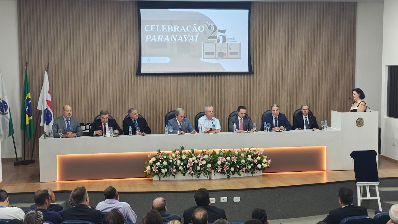 No momento, você está visualizando 25 anos da Justiça Federal de Paranavaí tem homenagens e resgate histórico (20/04/2026)