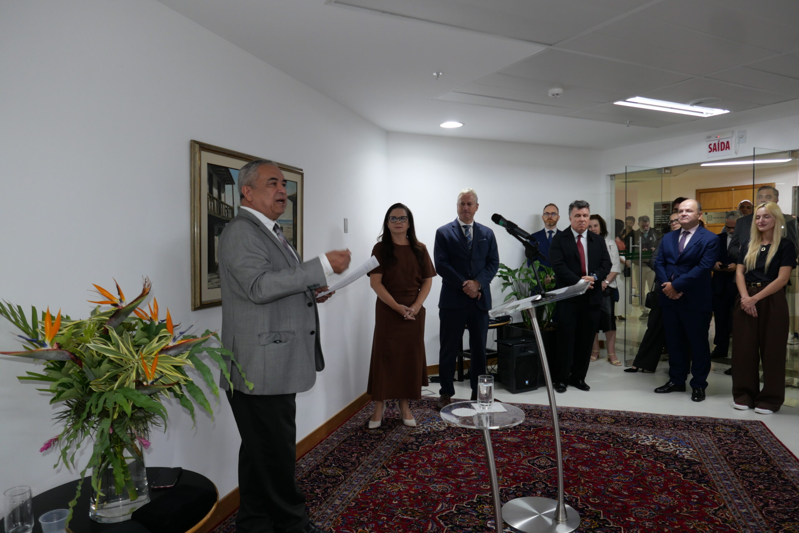 No momento, você está visualizando Desembargador Sebastião Ogê Muniz recebe da JFSC homenagem pela aposentadoria (06/05/2026)