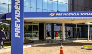 Leia mais sobre o artigo TRF4 decide sobre concessão de auxílio-acidente a contribuinte individual durante período de graça de emprego anterior (28/07/2026)