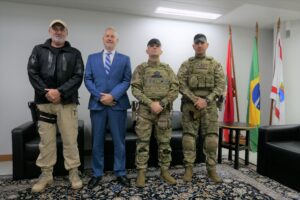 Leia mais sobre o artigo JFSC recebe visita do comando do Bope (31/07/2026)