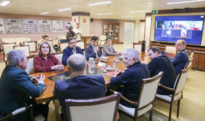 Leia mais sobre o artigo Presidente do TRF4 recebe representantes de sindicatos dos servidores da Justiça Federal (30/09/2026)
